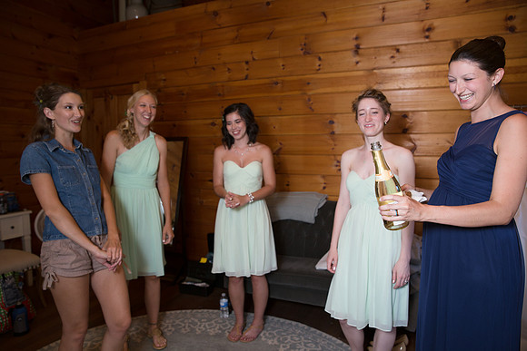 Wedding Chapel Hill the Getting Ready shots
