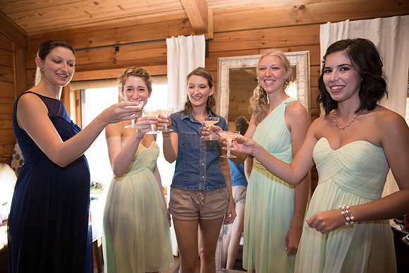 Wedding Chapel Hill the Getting Ready shots